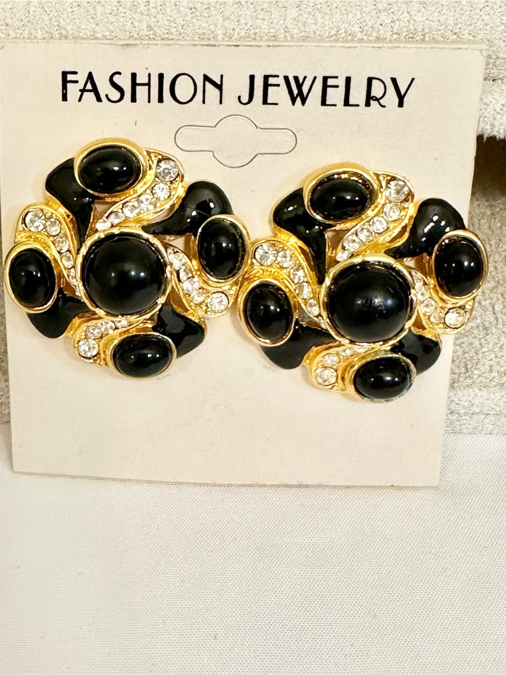 VTG Gold & Black Statement Clip Earrings